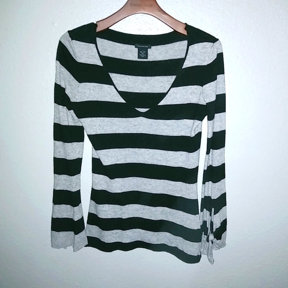 Calvin Klein Jeans Tops - Calvin Klein Jeans M Black Gray Striped Knit Pullover Top